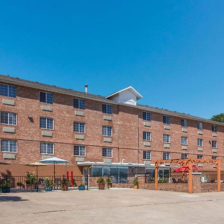 Rodeway Inn Branson, Brick House מראה חיצוני תמונה
