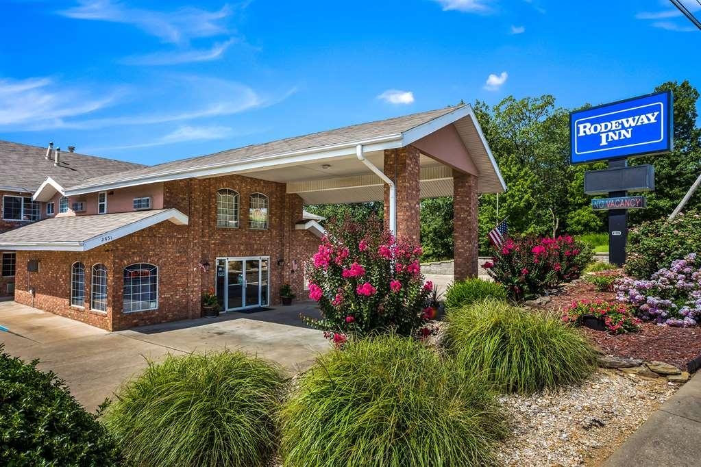 Rodeway Inn Branson, Brick House מראה חיצוני תמונה