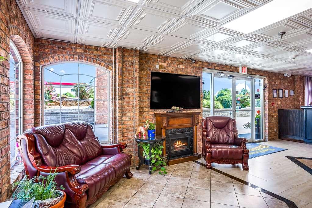 Rodeway Inn Branson, Brick House מראה פנימי תמונה