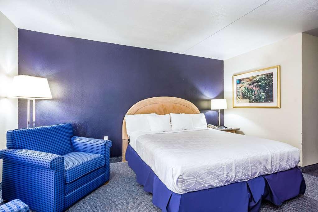 Rodeway Inn Branson, Brick House חדר תמונה