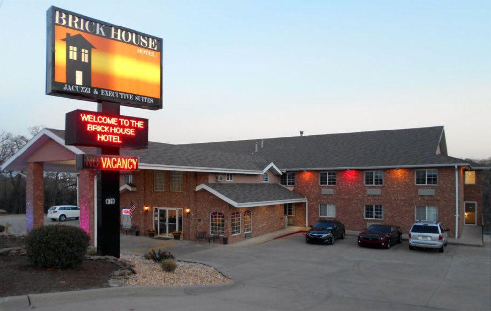 Rodeway Inn Branson, Brick House מראה חיצוני תמונה