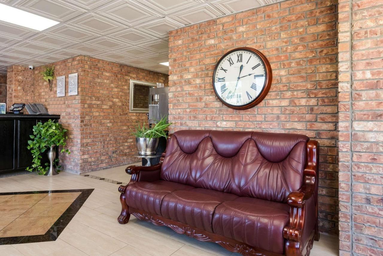 Rodeway Inn Branson, Brick House מראה חיצוני תמונה