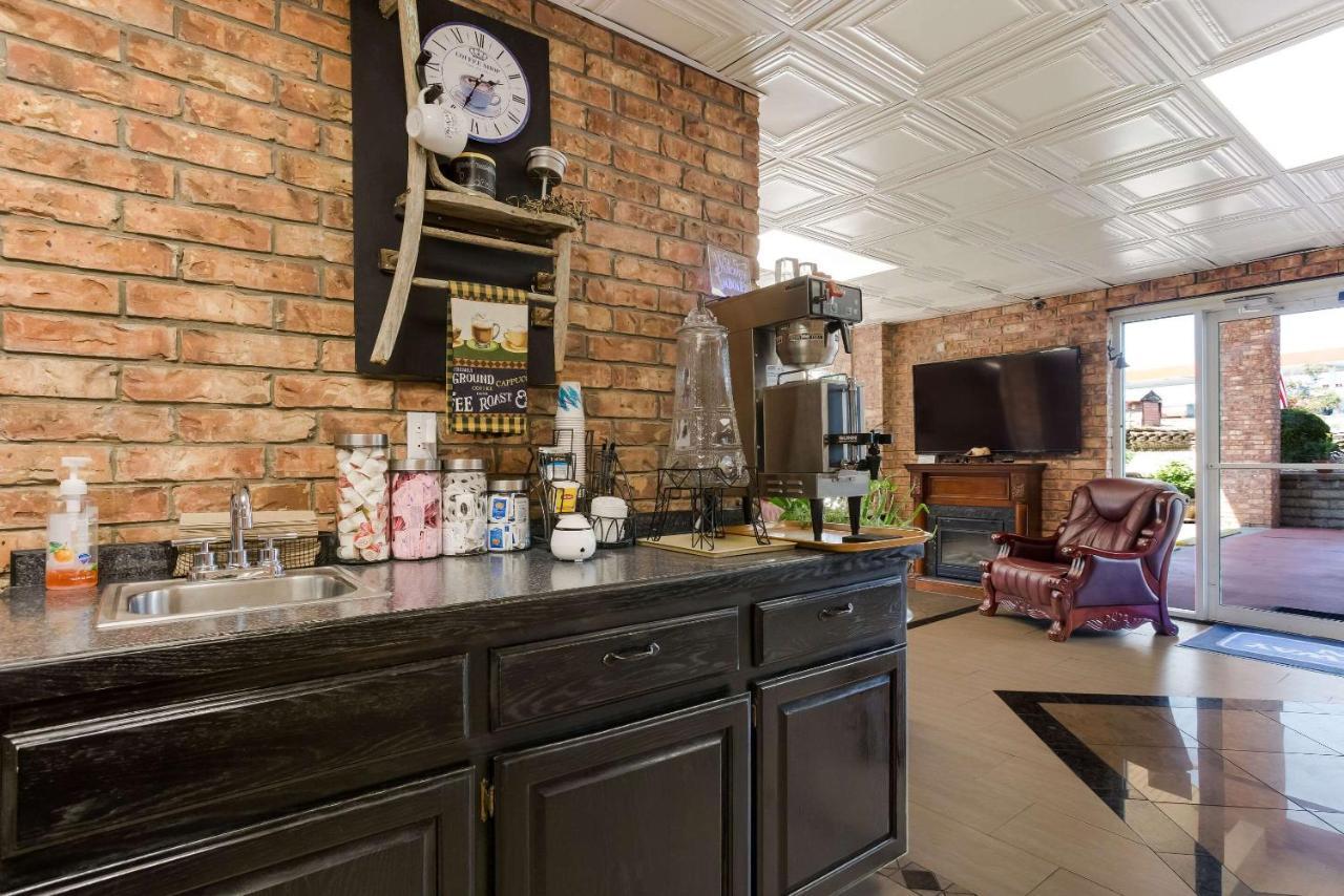 Rodeway Inn Branson, Brick House מראה חיצוני תמונה