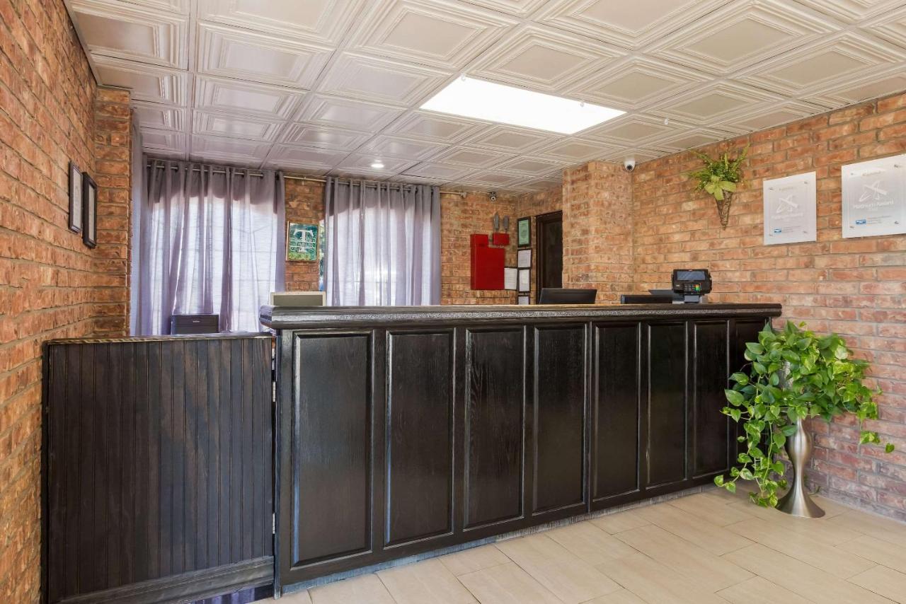 Rodeway Inn Branson, Brick House מראה חיצוני תמונה