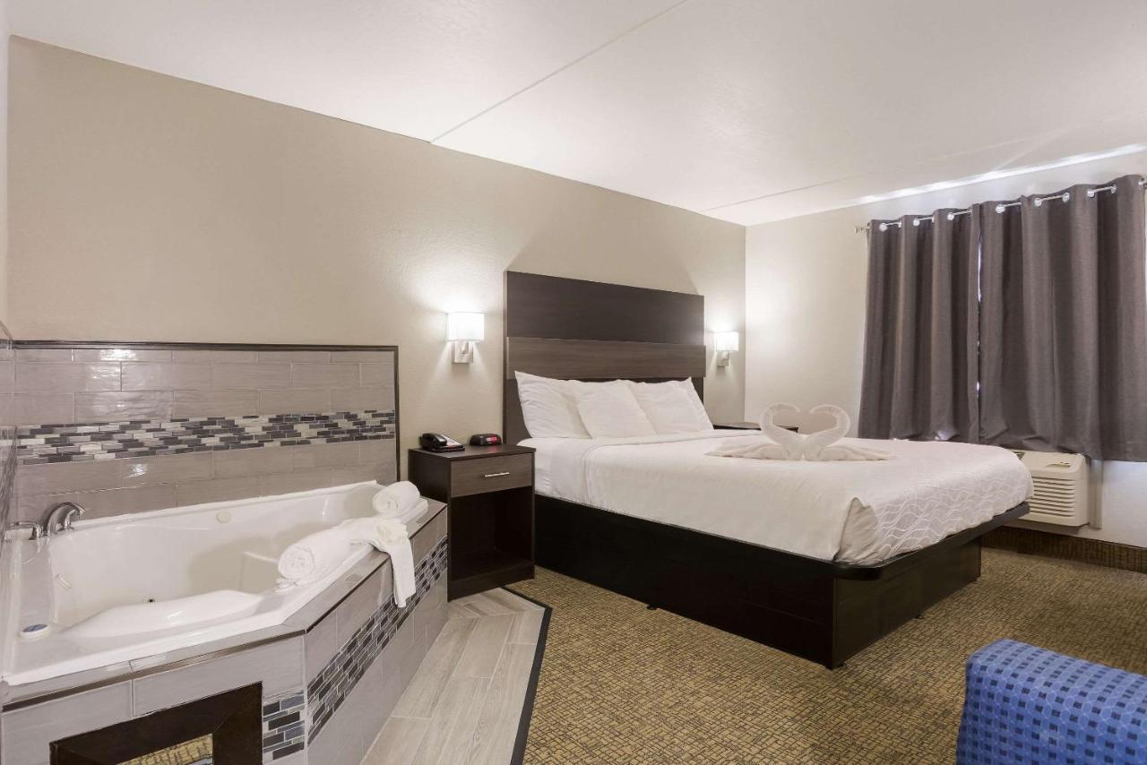 Rodeway Inn Branson, Brick House מראה חיצוני תמונה