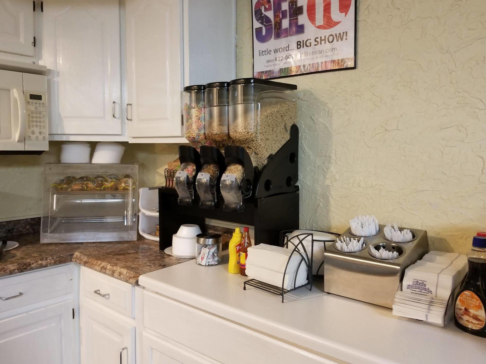 Rodeway Inn Branson, Brick House מראה חיצוני תמונה