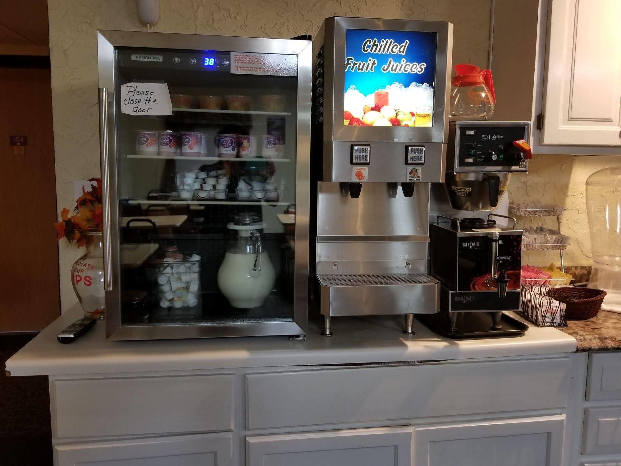 Rodeway Inn Branson, Brick House מראה חיצוני תמונה
